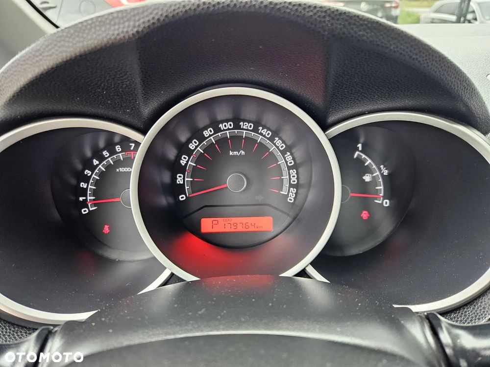 Kia Venga 1.6 CVVT Automatik Vision - 26