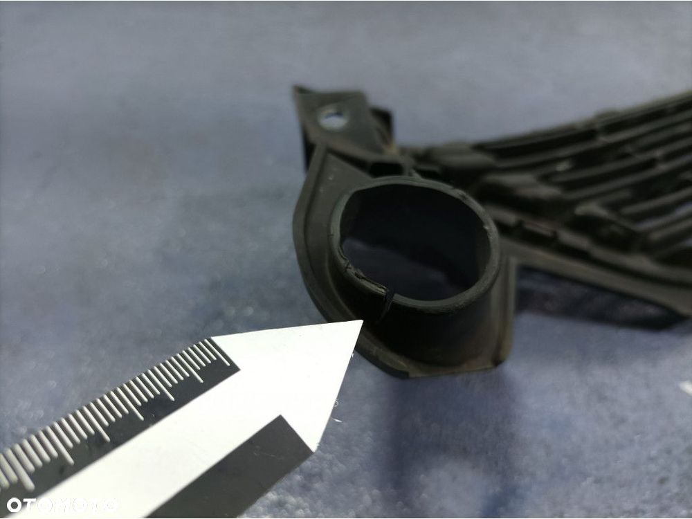PEUGEOT 301 LIFT KRATKA ŚRODKOWA ZDERZAKA PRZÓD 9816027880 - 7