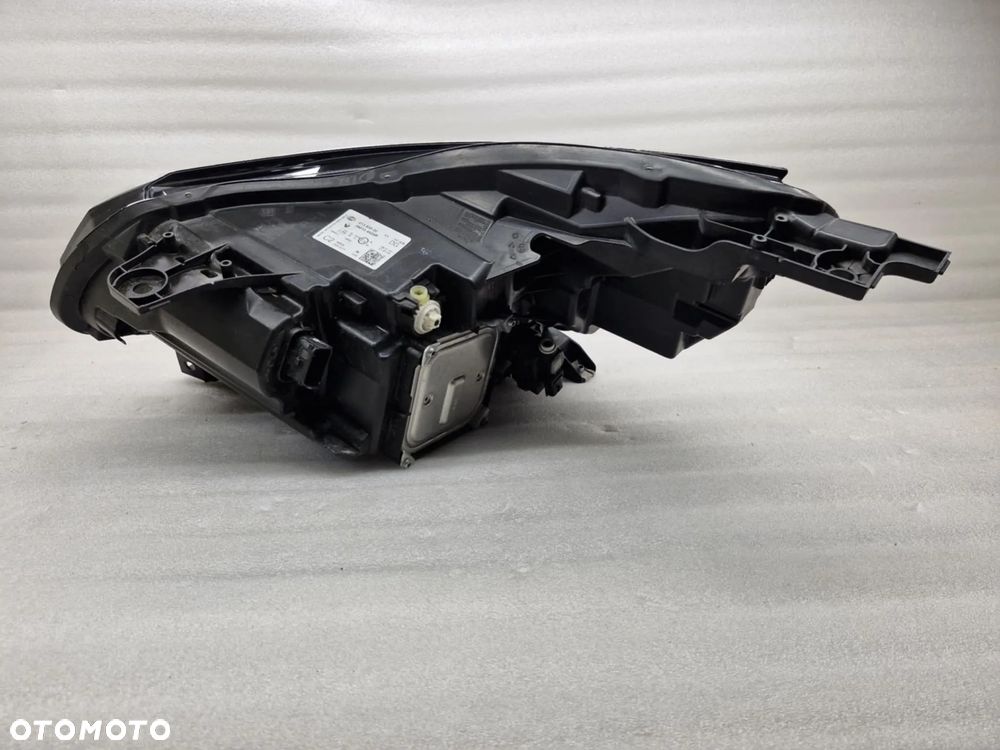 RENAULT CAPTUR II FULL LED LAMPA PRAWA PRZÓD 260104525R - 10
