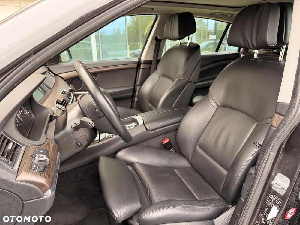 BMW 5GT 530d xDrive - 12