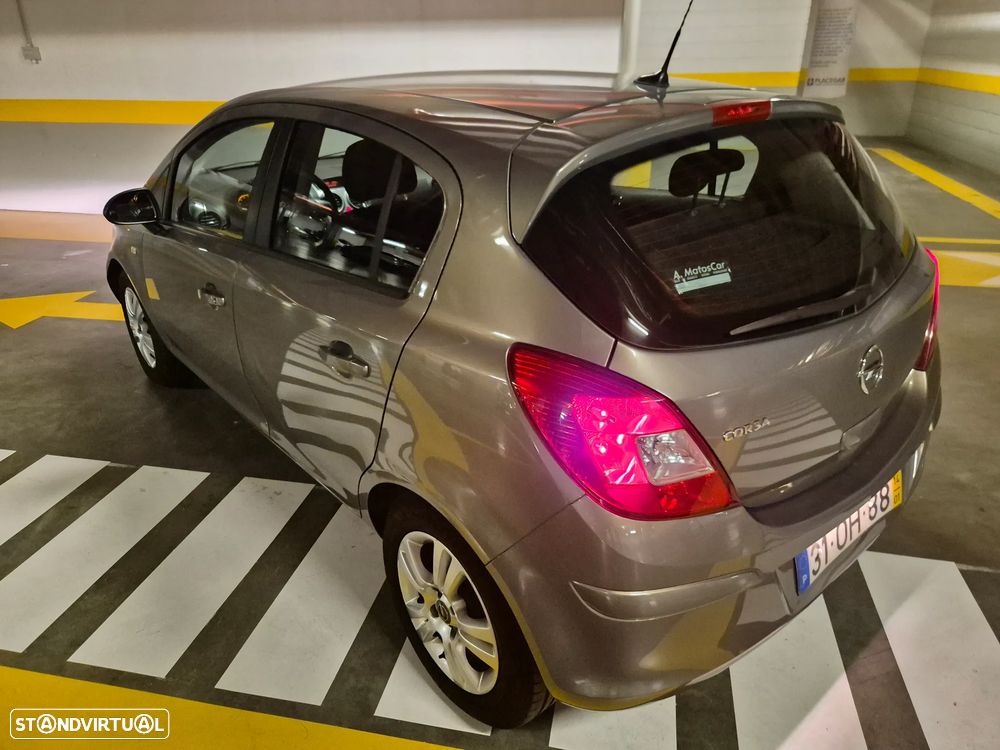 Opel Corsa 1.2 Connect - 16
