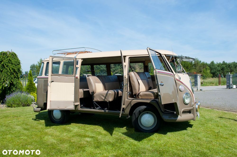 Volkswagen Transporter - 2