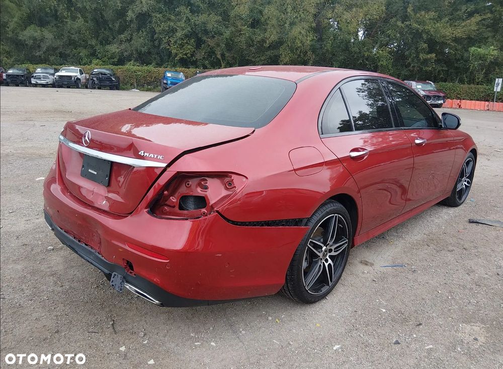Mercedes-Benz Klasa E - 7