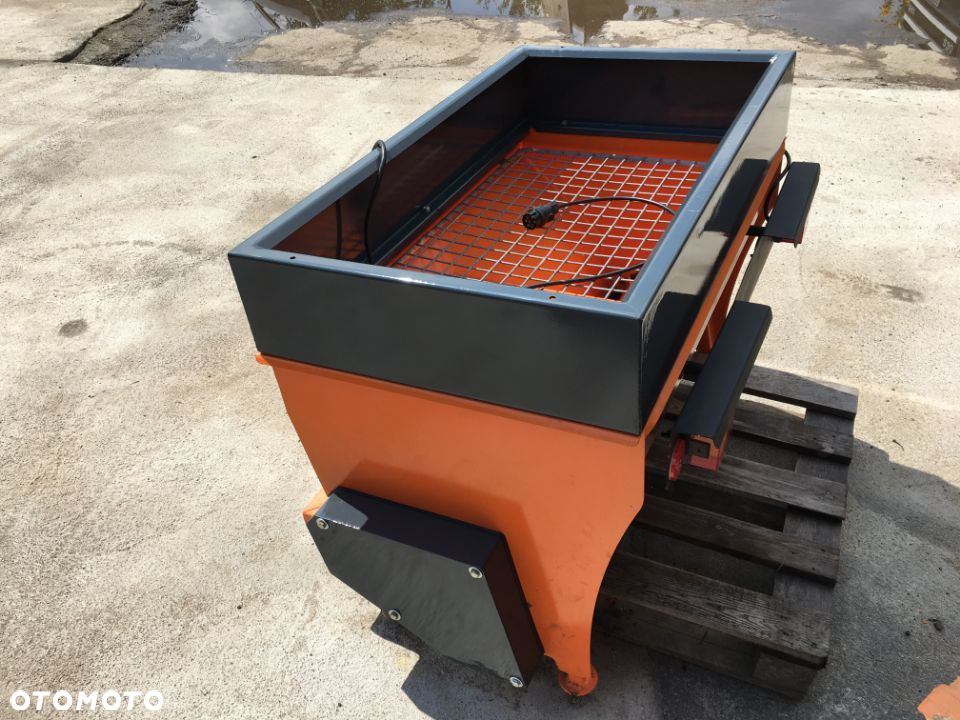 Hydromann piaskarka solarka posypywarka zimowe utrzymanie Kubota - 4