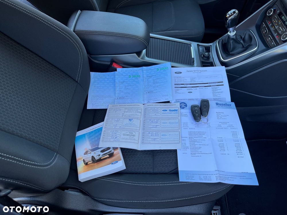 Ford Kuga 2.0 TDCi FWD Titanium - 33