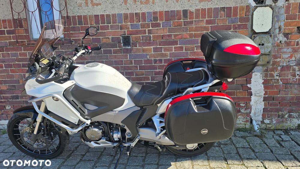 Honda VFR - 11