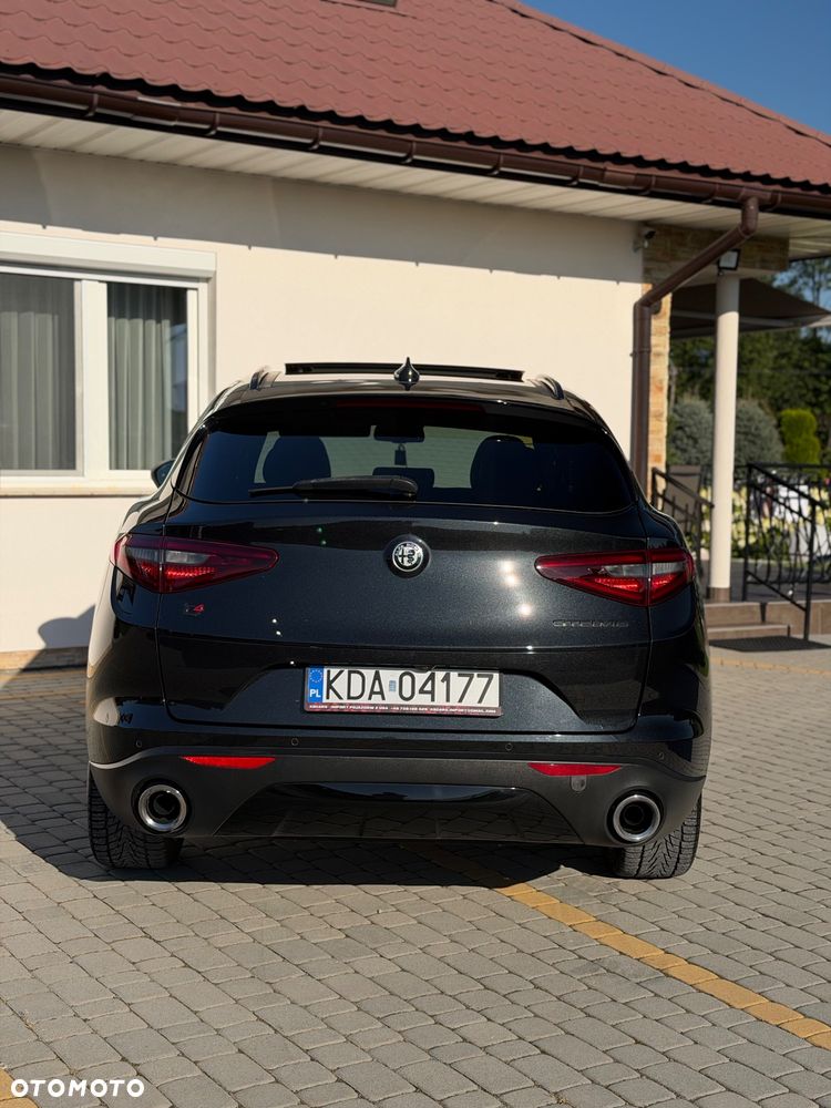 Alfa Romeo Stelvio 2.0 Turbo Veloce TI Q4 - 10