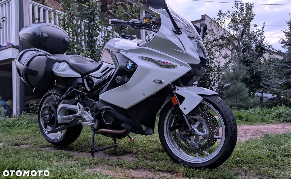BMW F - 21
