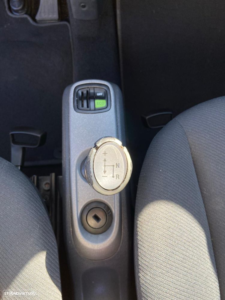 Smart ForTwo Coupé 1.0 mhd Pure 61 - 8