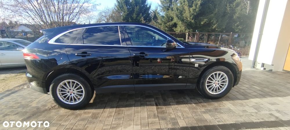 Jaguar F-Pace 2.0 i4D RWD Pure - 18