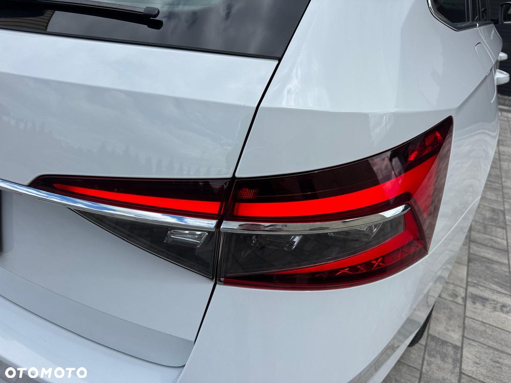 Skoda Superb 1.5 TSI Ambition DSG - 7