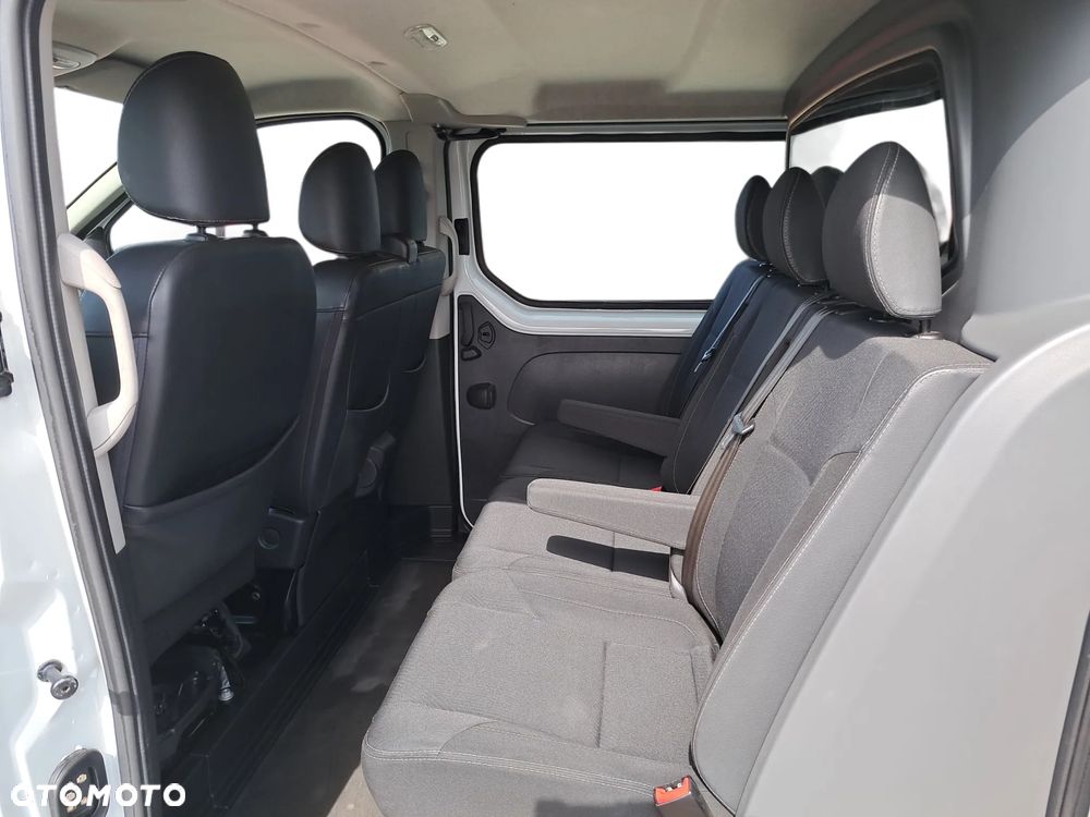 Renault Trafic Brygadowy 6 osób - 19