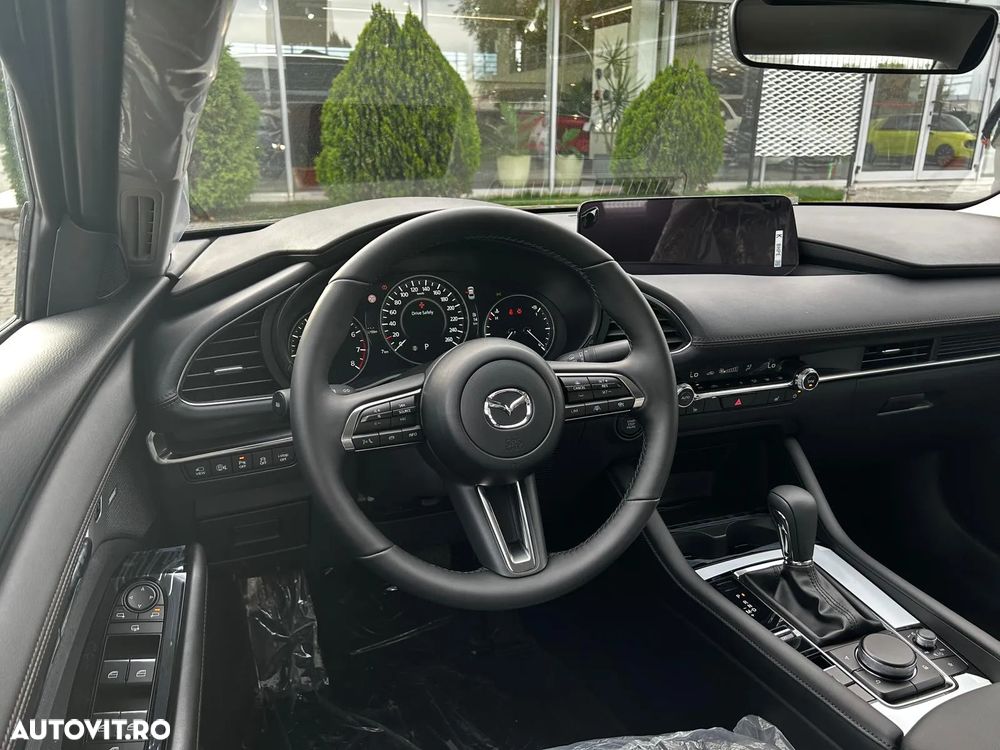Mazda 3 e-Skyactiv X186 AT MHEV Center-Line - 4