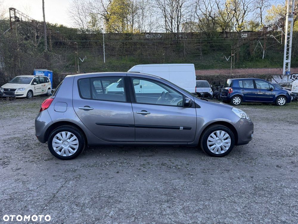 Renault Clio - 5
