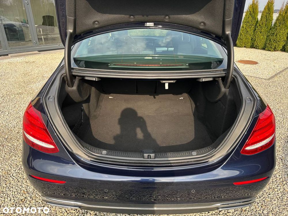 Mercedes-Benz Klasa E 220 d 9G-TRONIC Avantgarde - 26