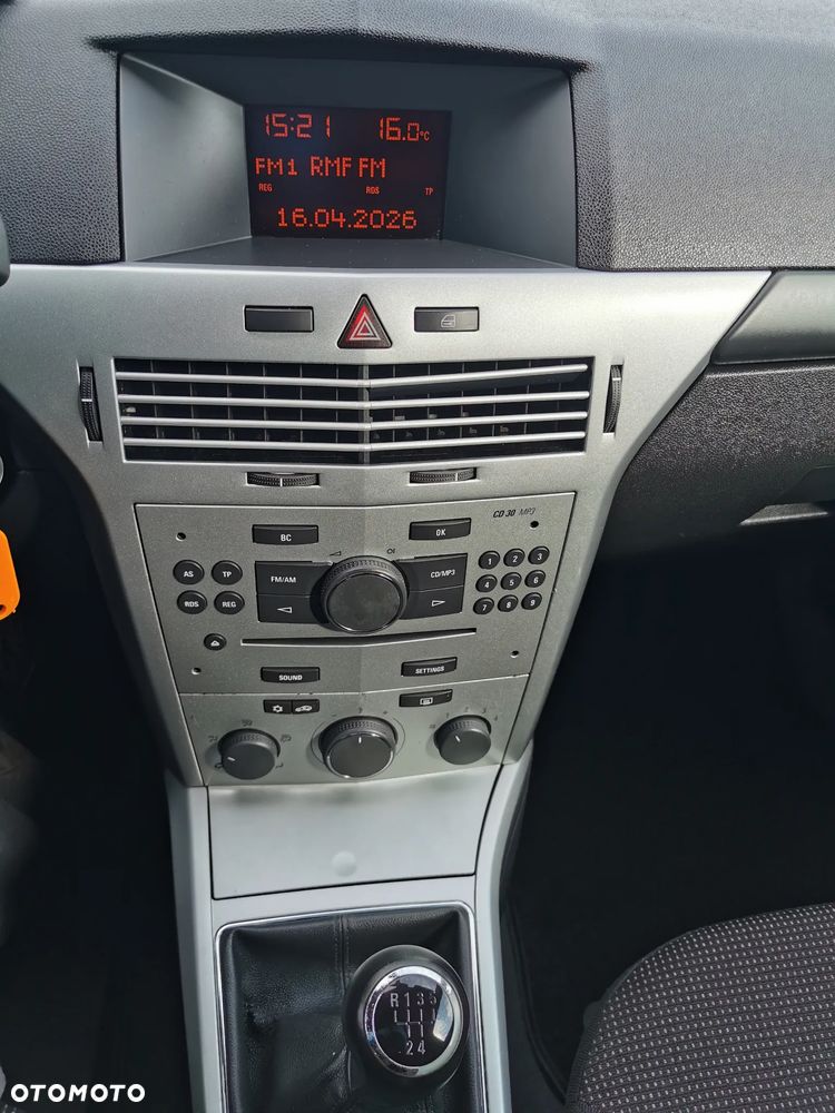 Opel Astra 1.6 Innovation - 19