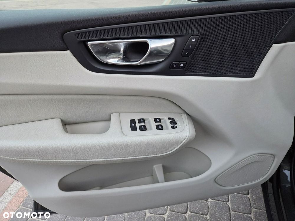 Volvo XC 60 - 12