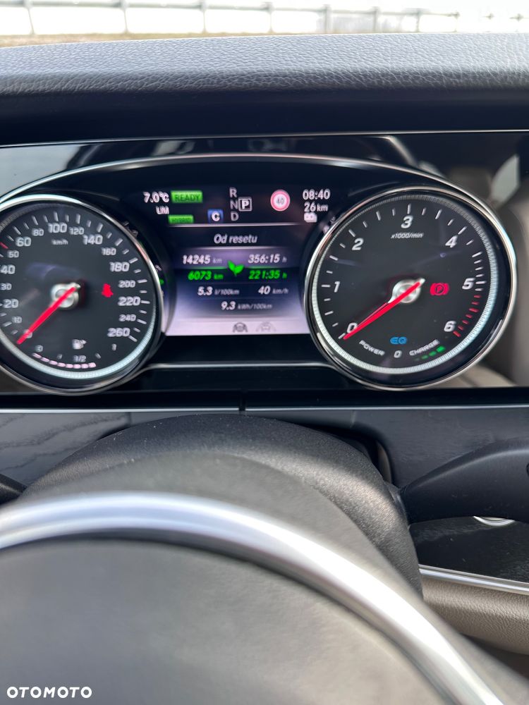 Mercedes-Benz Klasa E - 11