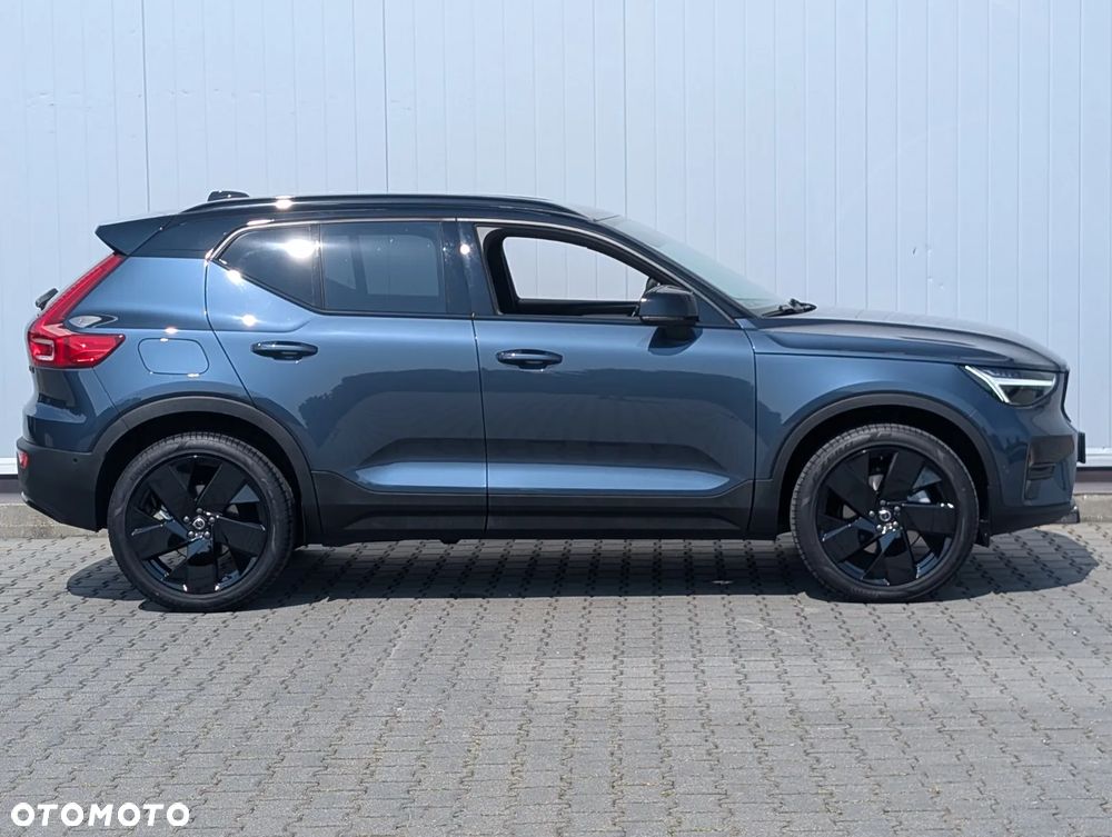 Volvo XC 40 B4 AWD Ultimate Dark - 19