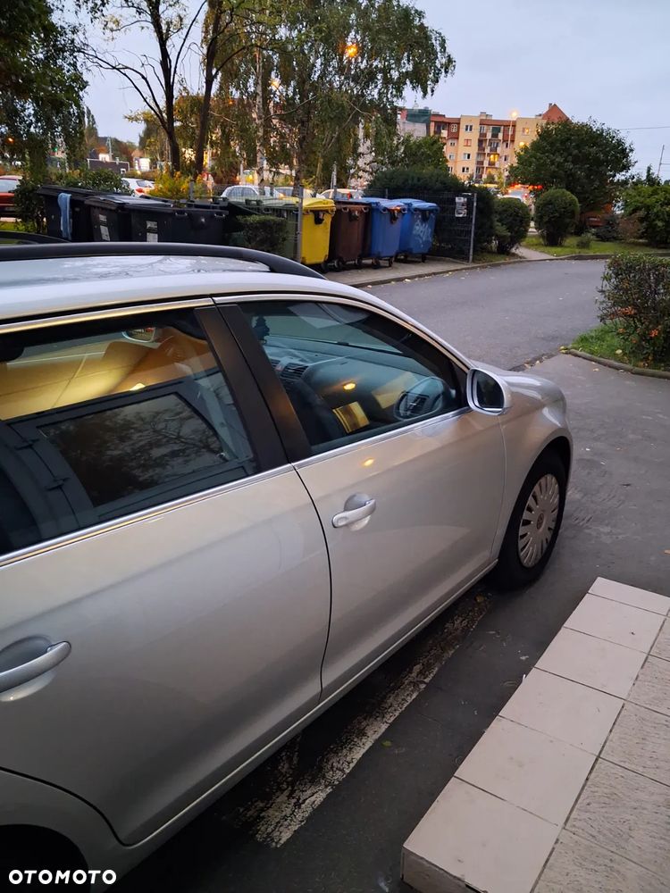 Volkswagen Golf V 1.6 Comfortline - 12