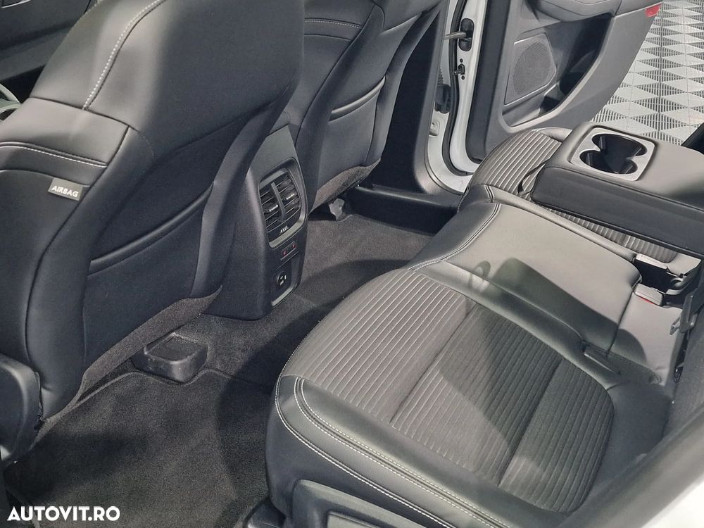 Ford Kuga 2.5 Duratec PHEV TITANIUM X - 17