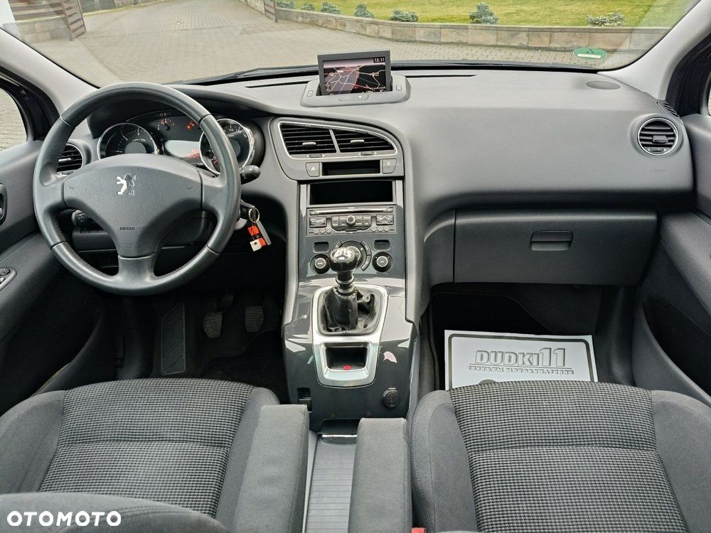 Peugeot 5008 - 16