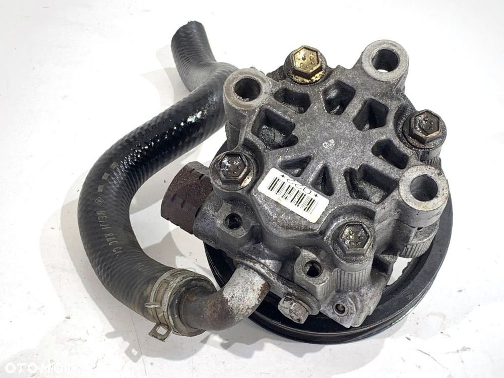 POMPA WSPOMAGANIA  TOYOTA COROLLA Verso (_E12_) 2001 - 2007 2.0 D-4D (CDE120_) 66 kW [90 KM] olej - 3