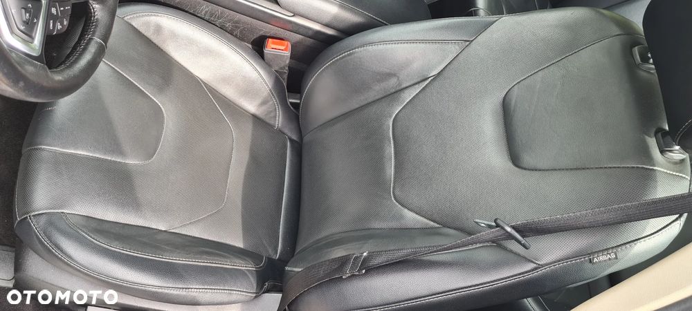 Ford Fusion 2.0 EcoBoost Titanium - 16