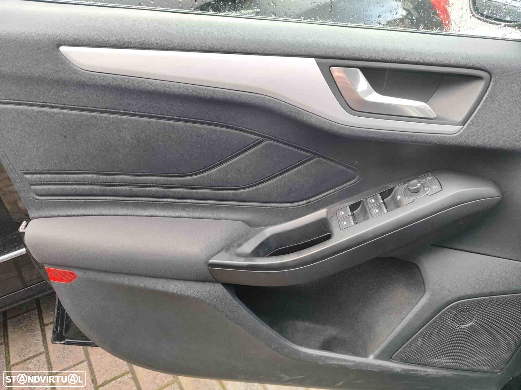 Ford Focus 1.5 TDCi EcoBlue Connected - 8