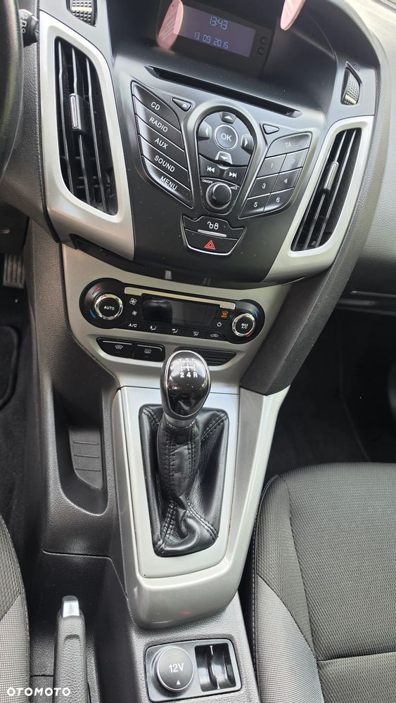 Ford Focus 1.6 Trend Sport - 18