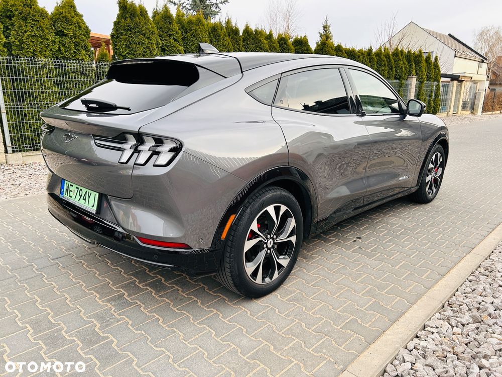 Ford Mustang Mach-E - 7