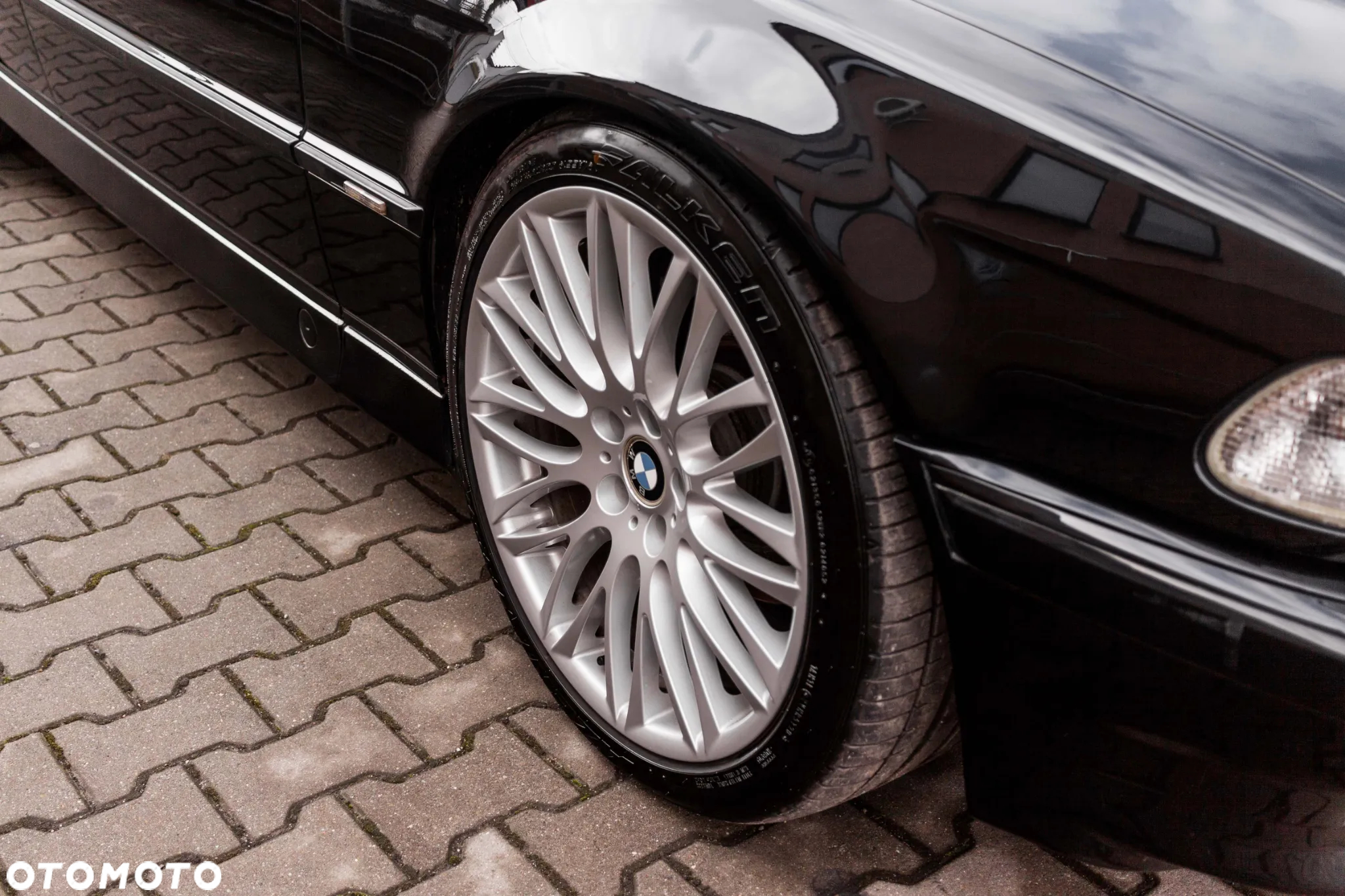 BMW Seria 7 750i - 9