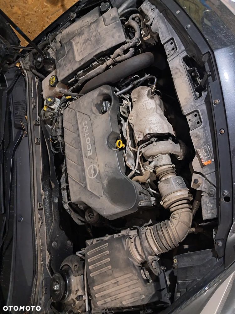 Opel Insignia 2.0 CDTI Cosmo S&S - 9