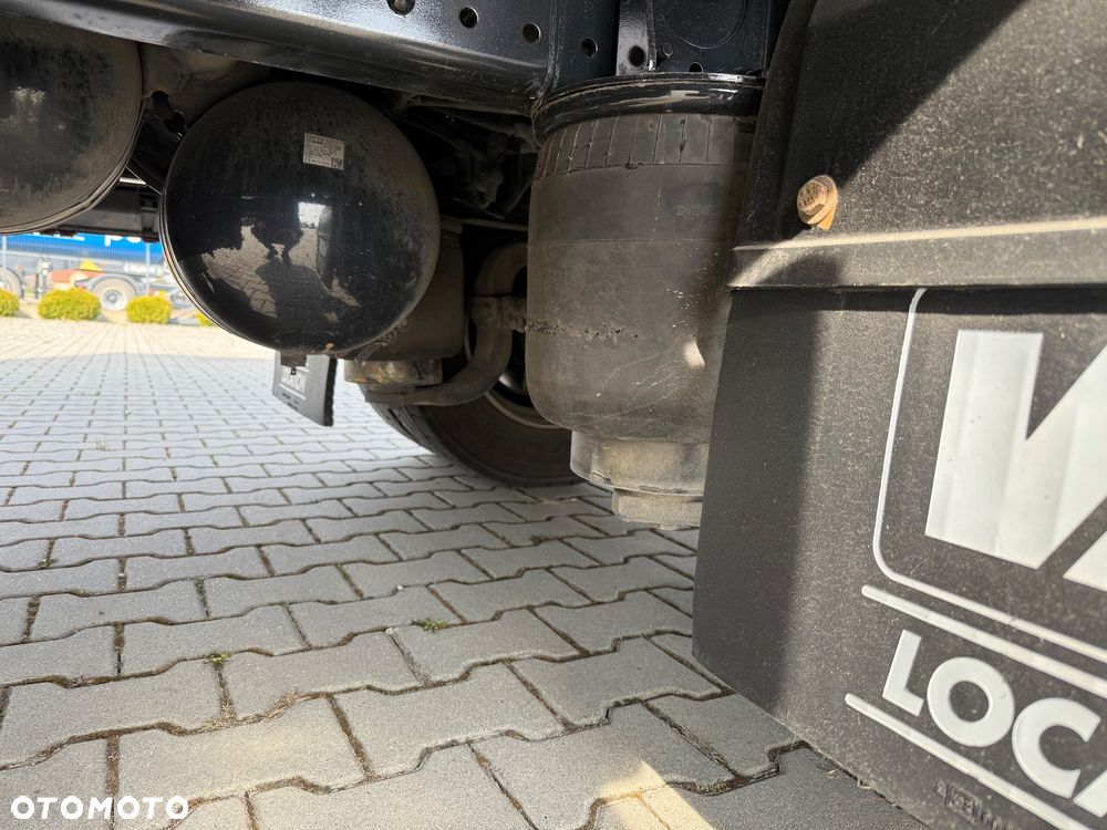 MAN TGL 12.220 / KONTENER + WINDA / 117 000 KM / ROLETA / TYŁ PODUSZKA / Z FRANCJI / STAN BDB / / / - 20