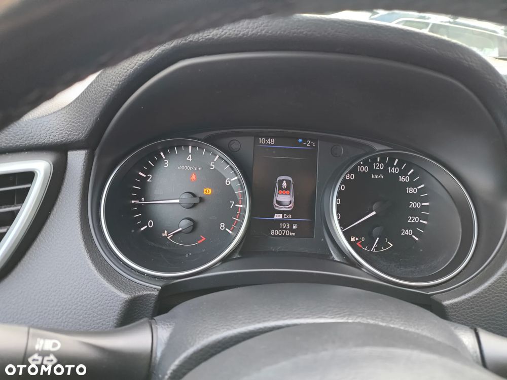 Nissan Qashqai 1.3 DIG-T N-Connecta EU6d - 25