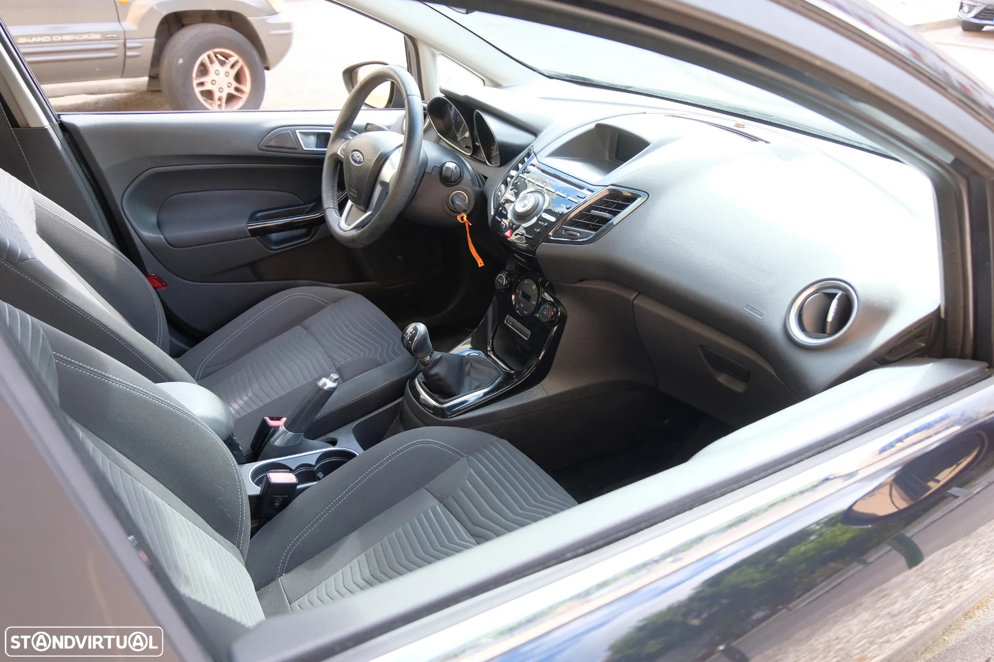 Ford Fiesta 1.0 T EcoBoost Titanium - 9