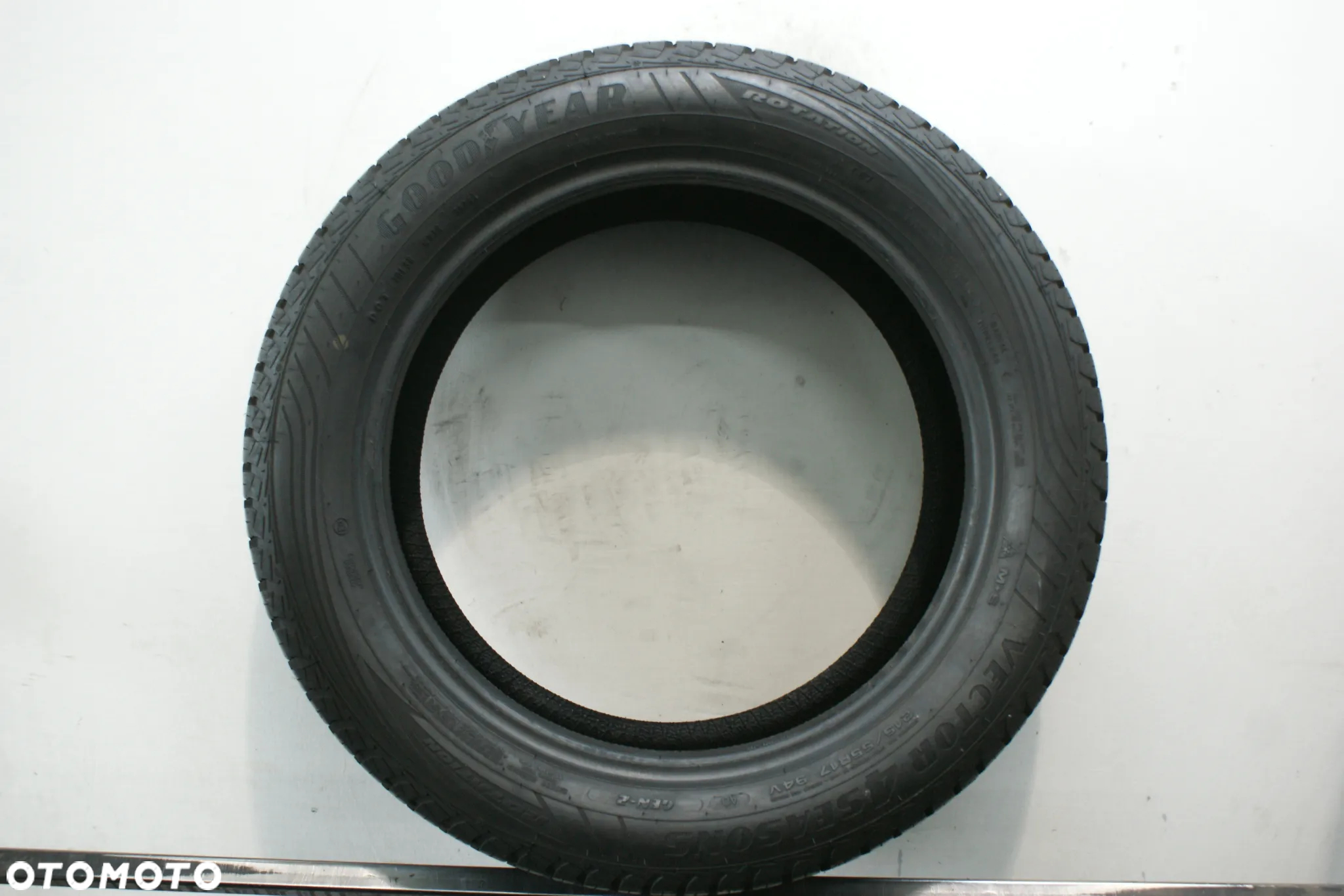 całoroczne 215/55R17 GOODYEAR VECTOR 4SEASONS G2 8,2mm 2024r B1958 - 5