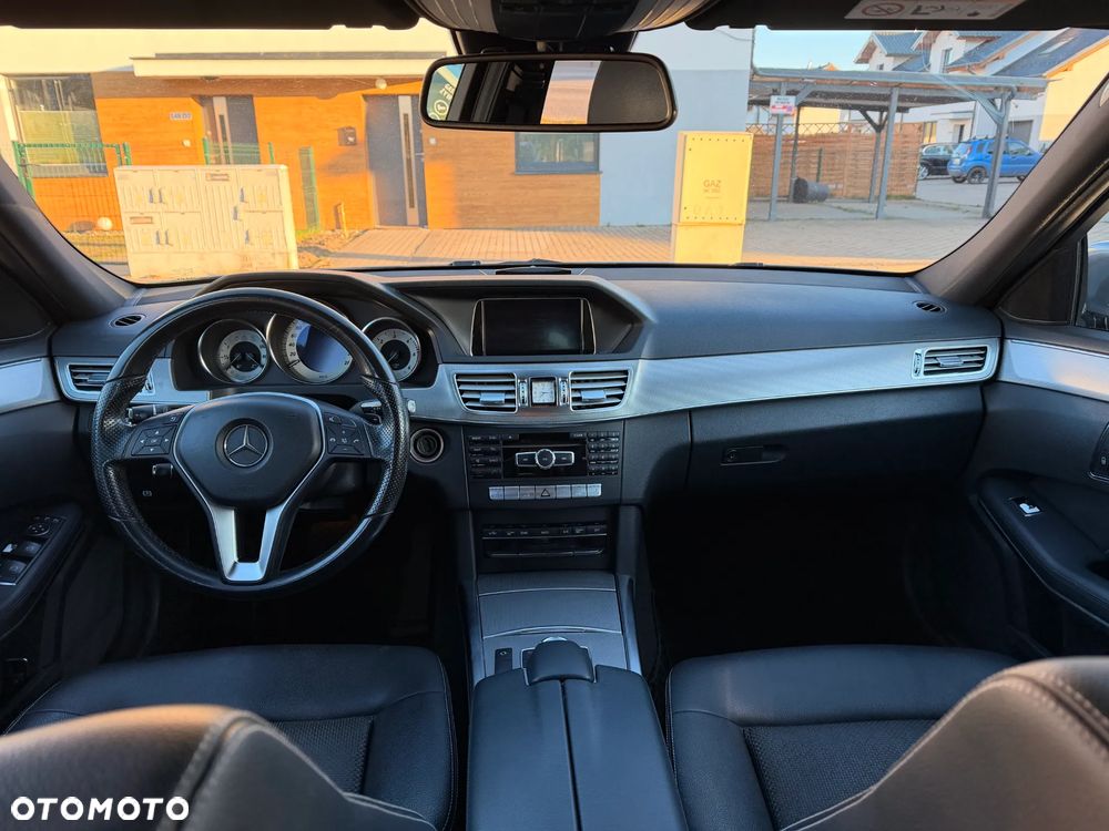 Mercedes-Benz Klasa E 220 BlueTEC 4Matic 7G-TRONIC Avantgarde - 5