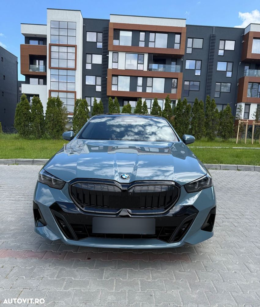 BMW Seria 5 520i AT MHEV - 2
