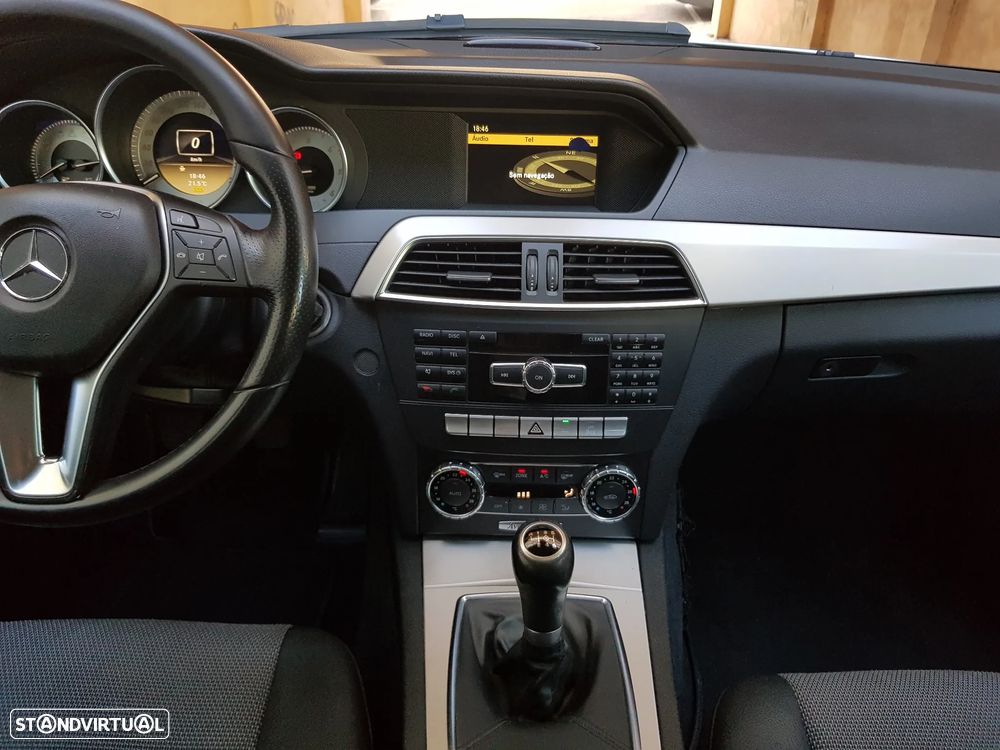 Mercedes-Benz C 220 CDi Avantgarde BlueEfficiency - 17