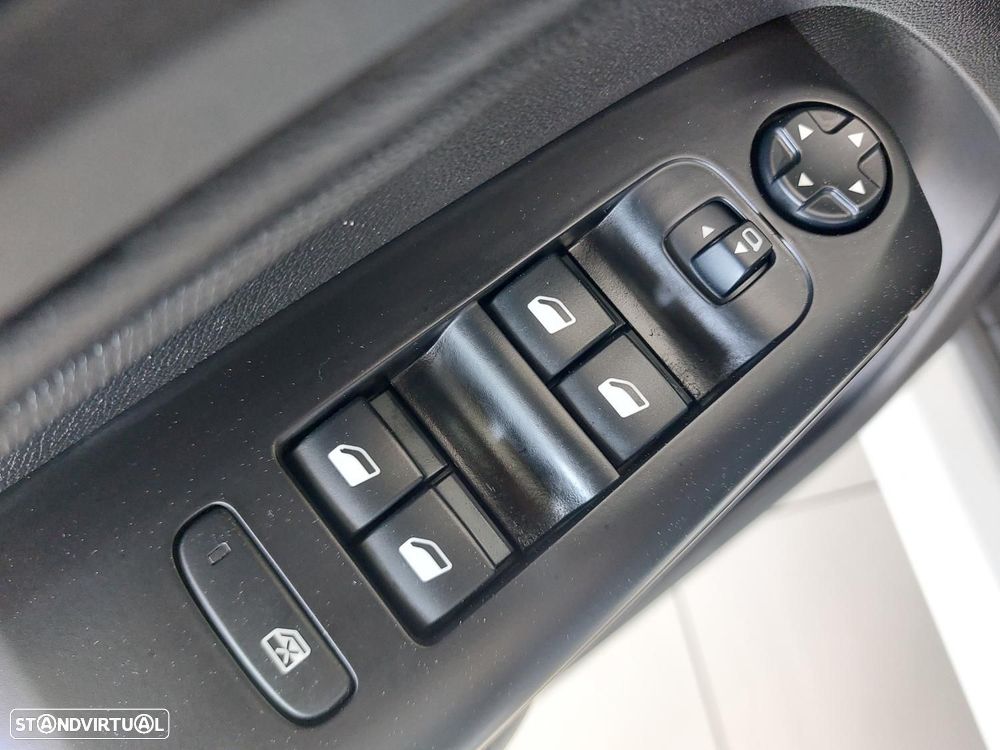 Citroën C5 Aircross 1.6 Hybrid Shine e-EAT8 - 27