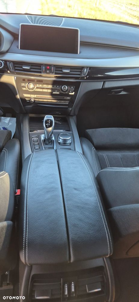 BMW X5 xDrive25d - 27