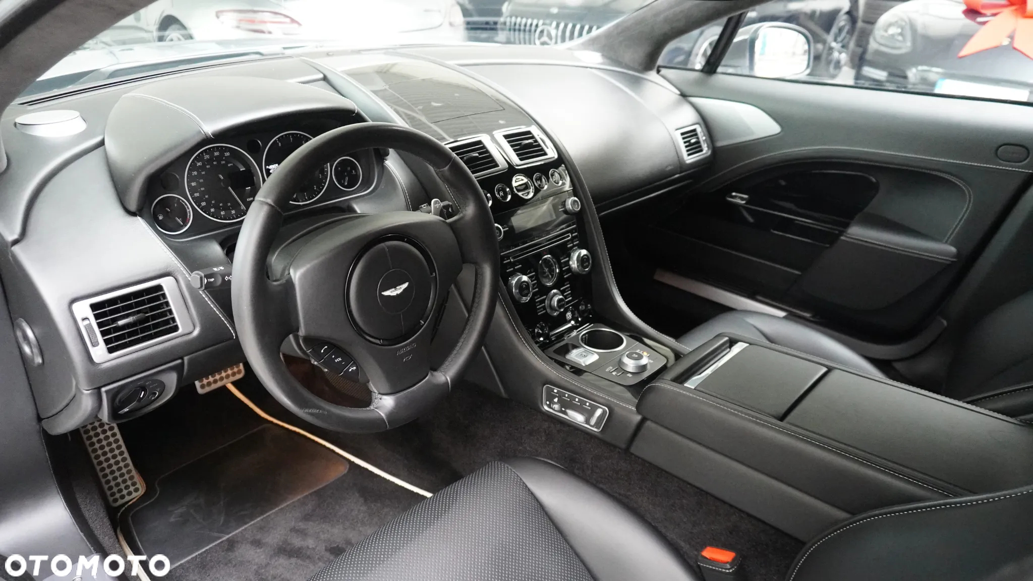 Aston Martin Rapide S - 6