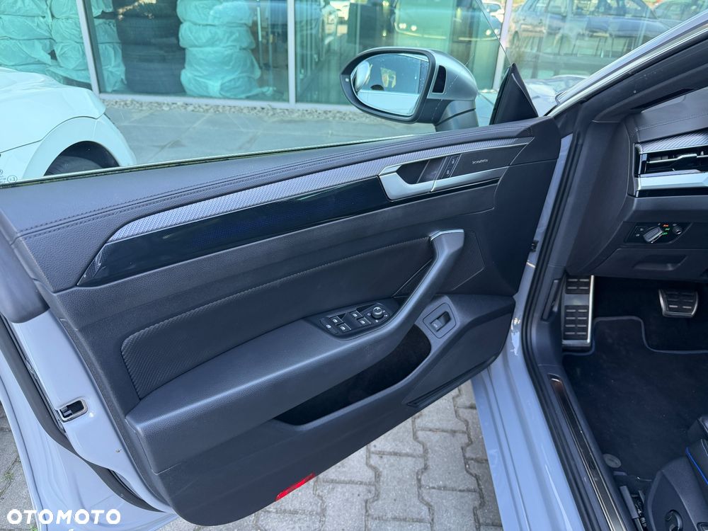 Volkswagen Arteon 2.0 TDI 4Motion R-Line DSG - 17