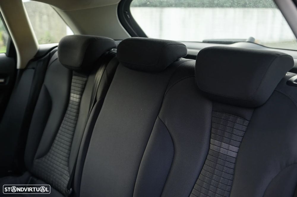 Audi A3 Sportback 1.6 TDI S-line - 23