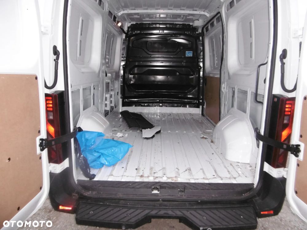 Renault Master - 11