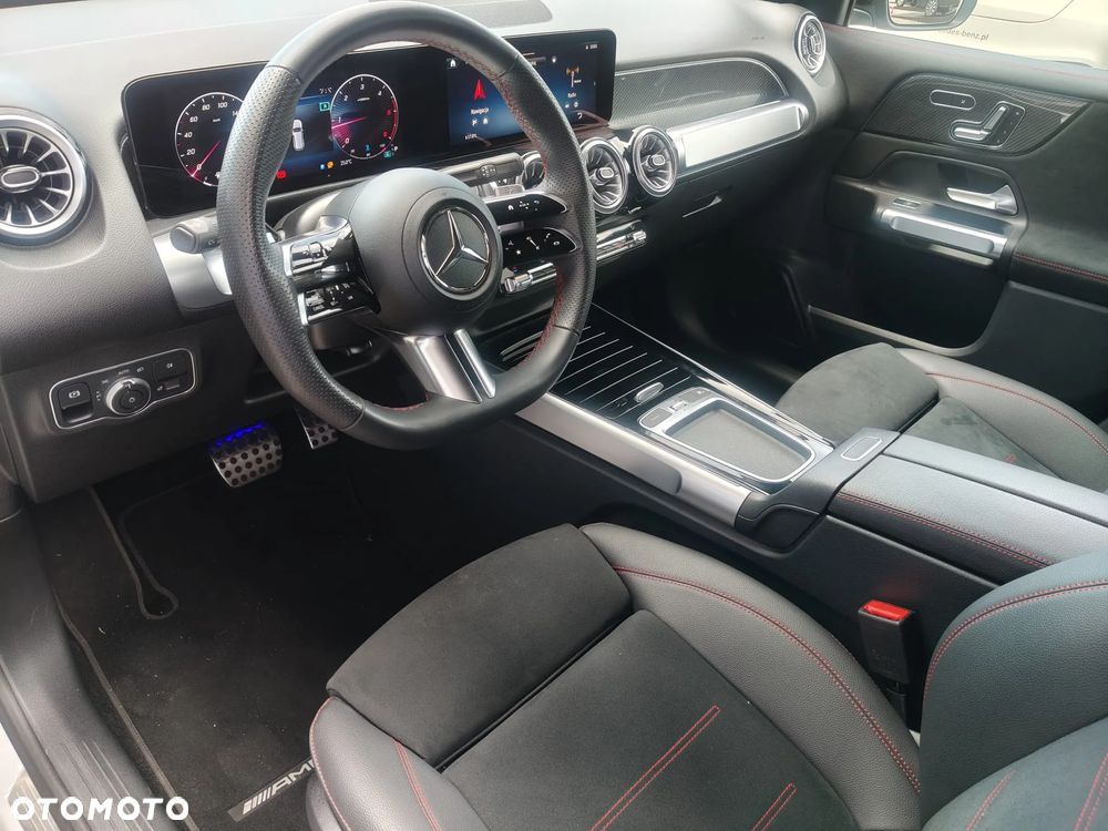 Mercedes-Benz GLB 200 d 4-Matic AMG Line 8G-DCT - 22