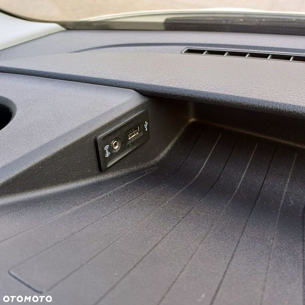 Volkswagen Crafter - 26