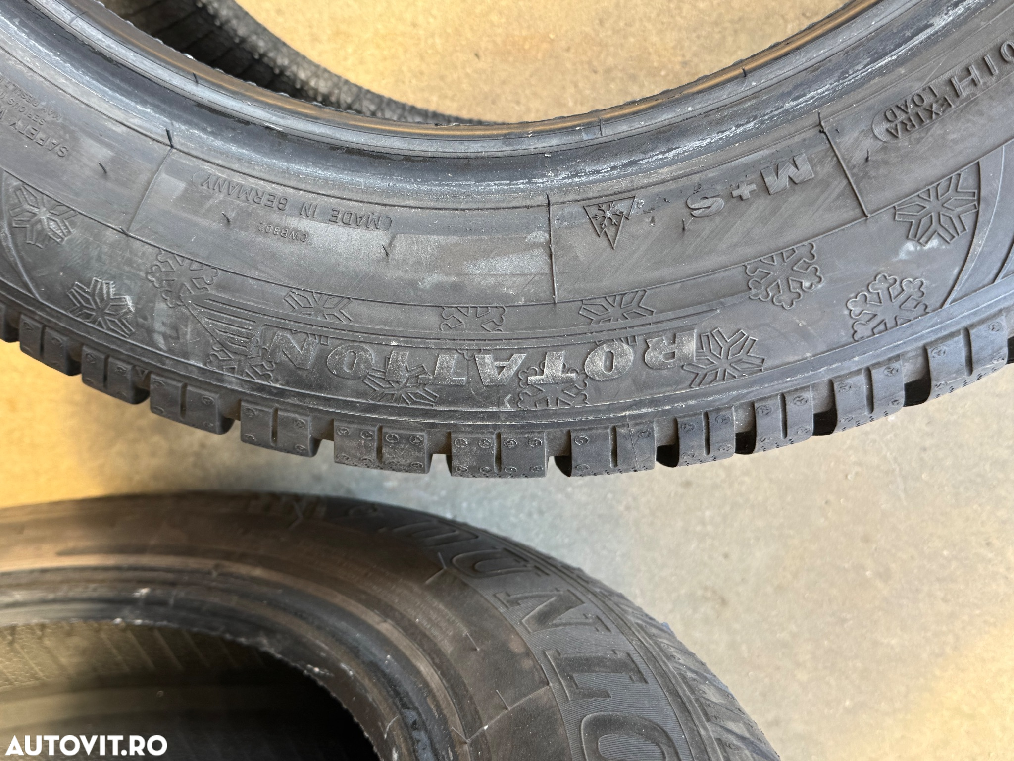 Vând 4 anvelope 225/55/17 Dunlop de iarnă ca noi - 9