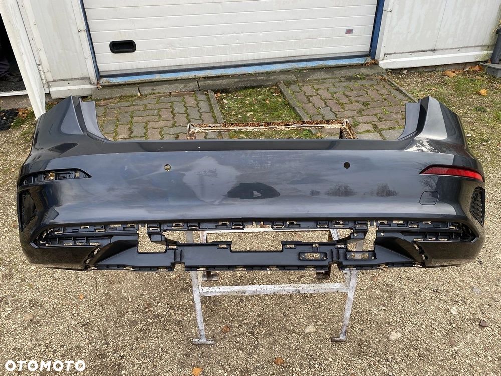 ZDERZAK TYŁ TYLNY AUDI A3 8Y4 SPORTBACK 8Y4807511 ZE ŚLIZGIEM I KRATKĄ - 1